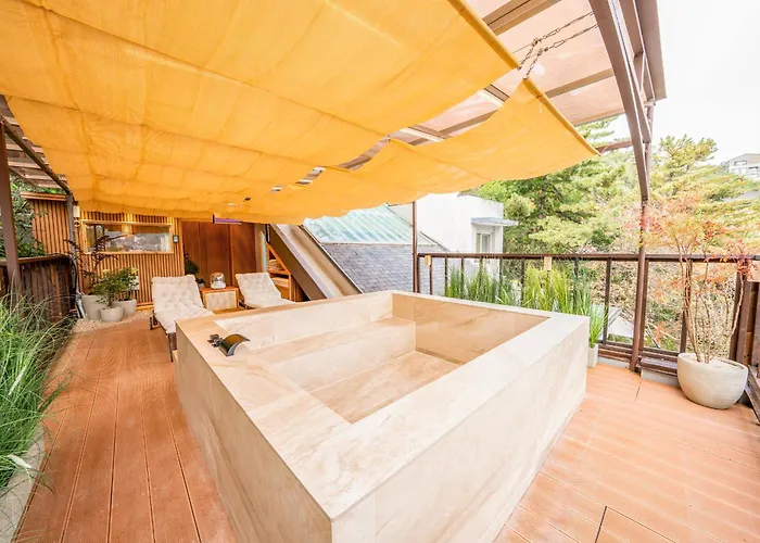 Bs Urban Retreat Garden And Near Gyeongbokgung *
