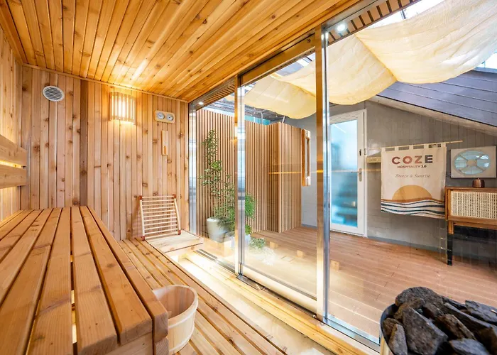 Bs Urban Retreat Garden And Near Gyeongbokgung *